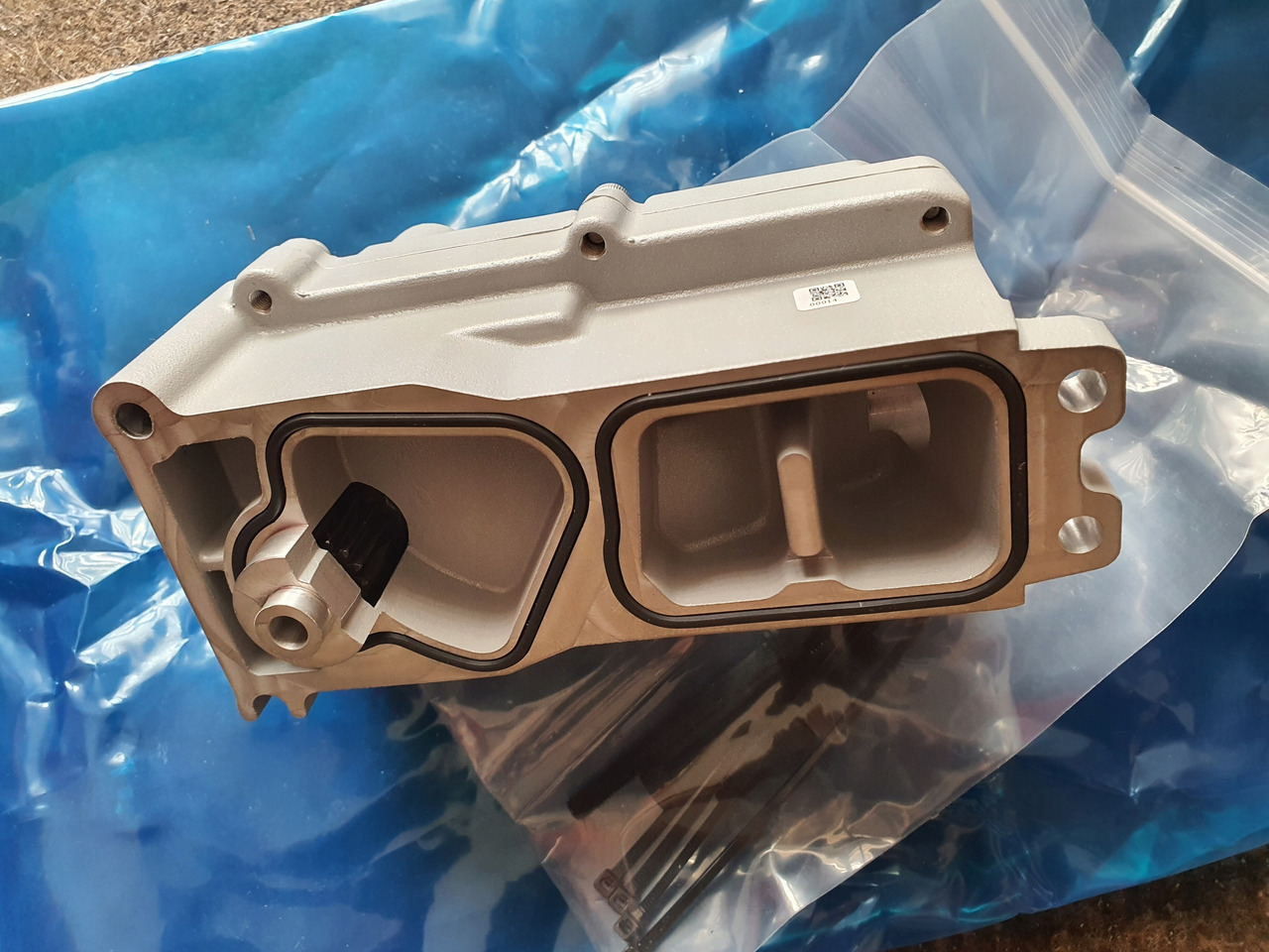 Nowa Turbosprężarka + VTG Aktuator DAF CF / XF106 EURO 6 POLIFT - Turbo za Kamion: slika 5 Nowa Turbosprężarka + VTG Aktuator DAF CF / XF106 EURO 6 POLIFT - Turbo za Kamion: slika 5