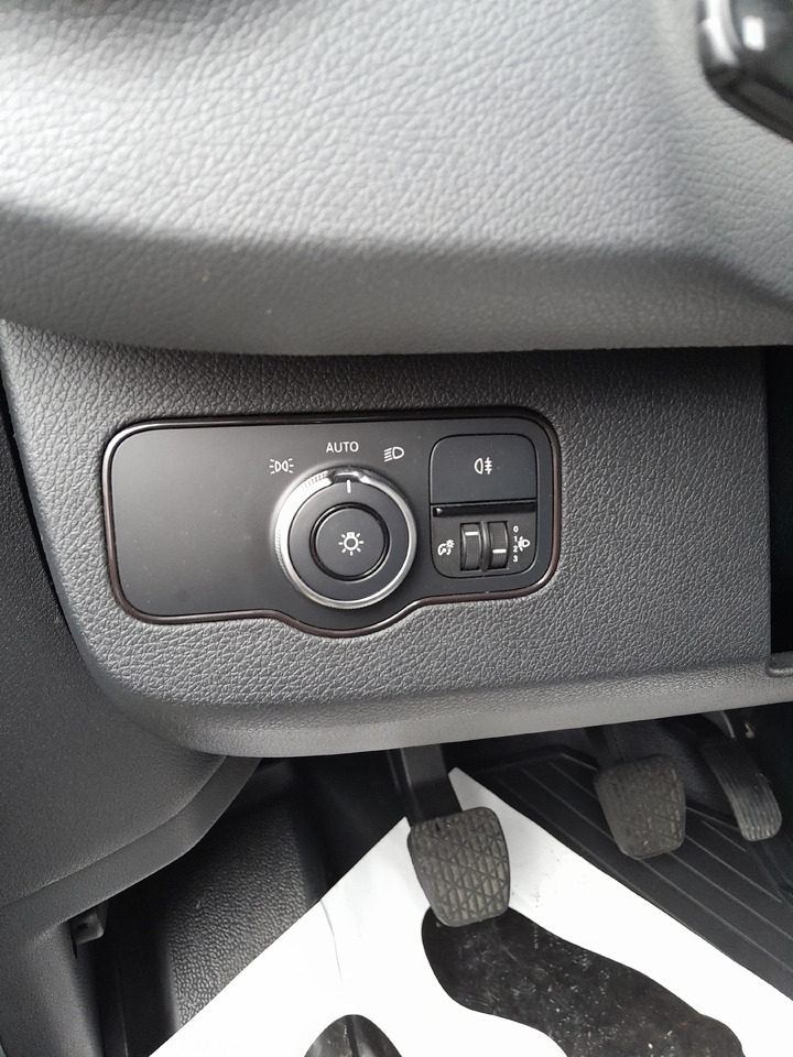 MERCEDES-BENZ Sprinter - Dostavno vozilo sa otvorenom sandukom: slika 5 MERCEDES-BENZ Sprinter - Dostavno vozilo sa otvorenom sandukom: slika 5