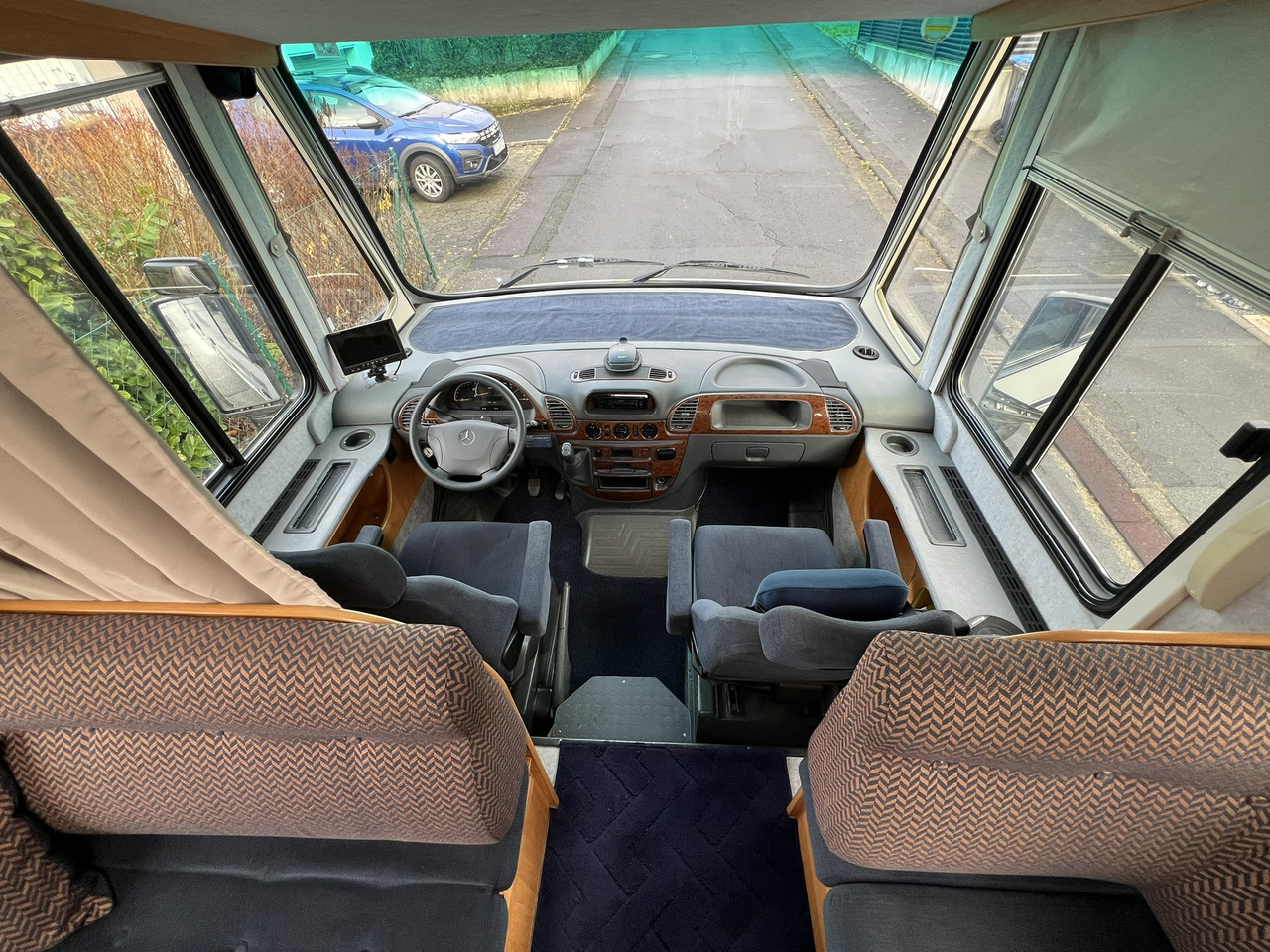 CONCORDE Charisma 750 G Mercedes 416 CDI - Integrisani kamper: slika 5 CONCORDE Charisma 750 G Mercedes 416 CDI - Integrisani kamper: slika 5