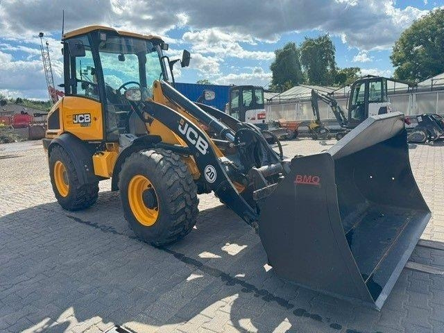 JCB 409 - Utovarivač točkaš: slika 2 JCB 409 - Utovarivač točkaš: slika 2