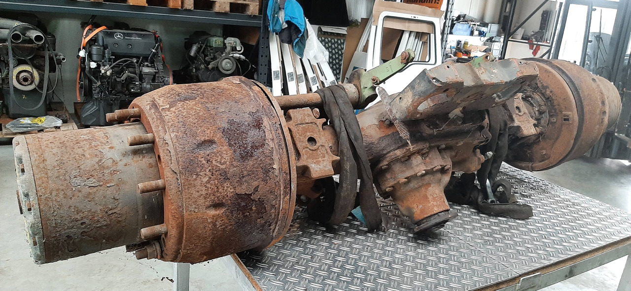 Gebrauchte MAN 19.281 Außenplanetenachse, 10 Tonnen, Artikel - Nr. : 81.99999 - 9999 - Prednja osovina za Kamion: slika 1 Gebrauchte MAN 19.281 Außenplanetenachse, 10 Tonnen, Artikel - Nr. : 81.99999 - 9999 - Prednja osovina za Kamion: slika 1