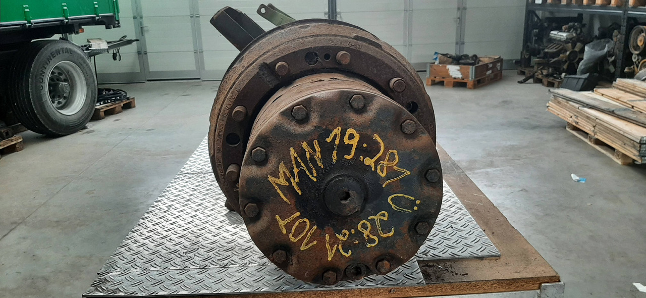 Gebrauchte MAN 19.281 Außenplanetenachse, 10 Tonnen, Artikel - Nr. : 81.99999 - 9999 - Prednja osovina za Kamion: slika 4 Gebrauchte MAN 19.281 Außenplanetenachse, 10 Tonnen, Artikel - Nr. : 81.99999 - 9999 - Prednja osovina za Kamion: slika 4