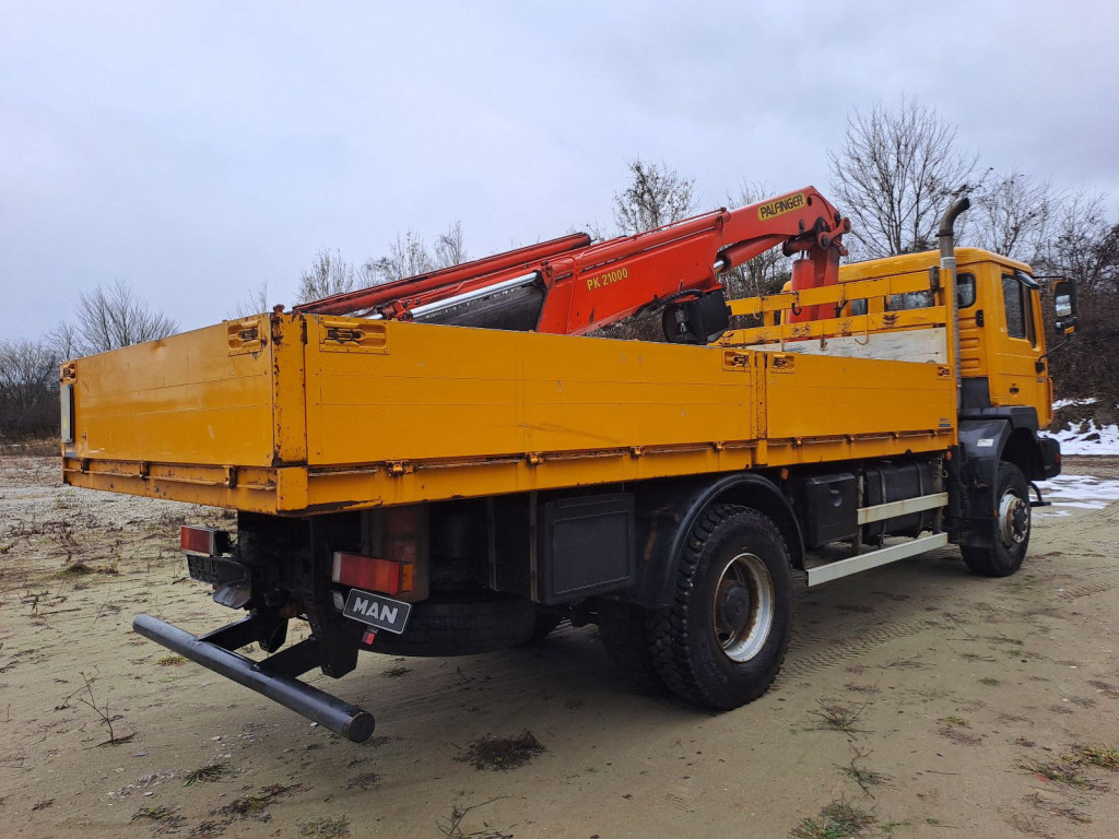 MAN 19.403 Pritsche 4x4 mit Palfingerkran PK 21000 mit Funk - Fernbedienung - Kamion sa dizalicom: slika 4 MAN 19.403 Pritsche 4x4 mit Palfingerkran PK 21000 mit Funk - Fernbedienung - Kamion sa dizalicom: slika 4