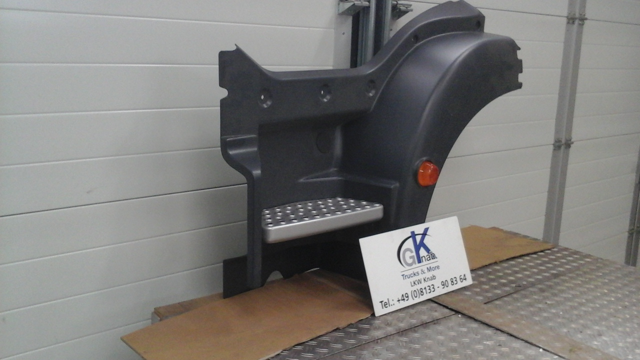 Neuwertiger MAN TGM / TG3 Einstiegkotflügel kurz, komplett, links Artikel - Nr.: 81.61520 - 0209 - Menjač za Kamion: slika 4 Neuwertiger MAN TGM / TG3 Einstiegkotflügel kurz, komplett, links Artikel - Nr.: 81.61520 - 0209 - Menjač za Kamion: slika 4