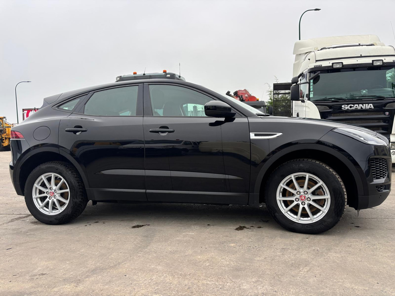 Jaguar E-Pace 150 - SUVSUV: slika 1 Jaguar E-Pace 150 - SUVSUV: slika 1