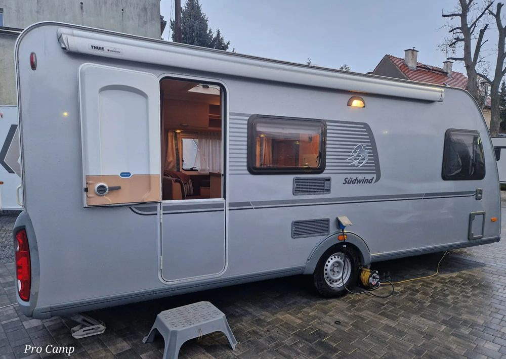 Kamp prikolica KNAUS SUDWIND 550 FSK: slika 10