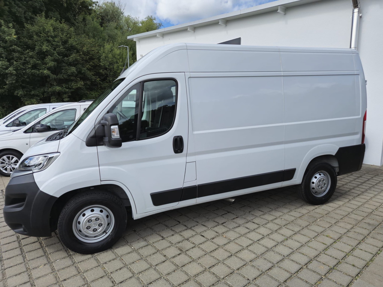 Citroën Jumper 35 L2H2 AppleCarplay/Klima/Kamera/uvm. - Furgon: slika 3 Citroën Jumper 35 L2H2 AppleCarplay/Klima/Kamera/uvm. - Furgon: slika 3