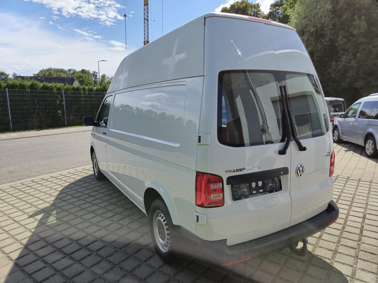 Volkswagen T6 Transporter Benzin Hochdach LR Standheizung - Mali kombi: slika 4 Volkswagen T6 Transporter Benzin Hochdach LR Standheizung - Mali kombi: slika 4