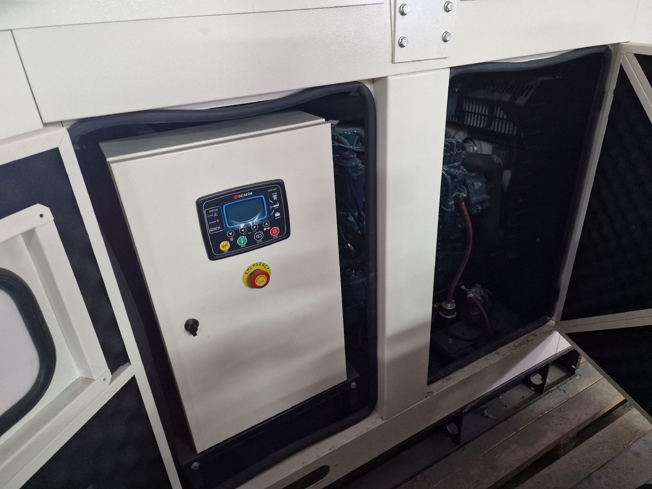 Kubota V3300 DMG 330 - Гаражна опрема: slika 5 Kubota V3300 DMG 330 - Гаражна опрема: slika 5