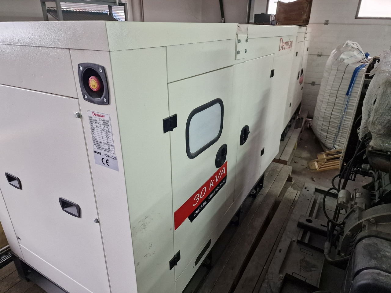 Kubota V3300 DMG 330 - Гаражна опрема: slika 1 Kubota V3300 DMG 330 - Гаражна опрема: slika 1