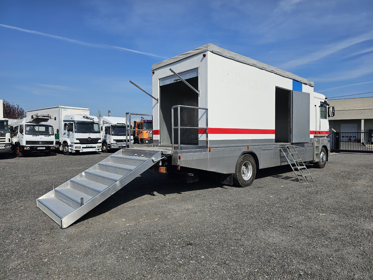 Renault AE380 PHASE1 - Kamion sa zatvorenim sandukom: slika 2 Renault AE380 PHASE1 - Kamion sa zatvorenim sandukom: slika 2