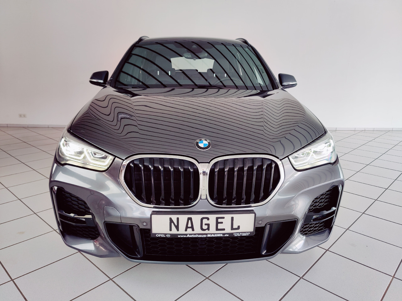 BMW X1 xDrive 20 d M Sport Navi Ambiente PDC SHZ Apple Android - SUVSUV: slika 4 BMW X1 xDrive 20 d M Sport Navi Ambiente PDC SHZ Apple Android - SUVSUV: slika 4