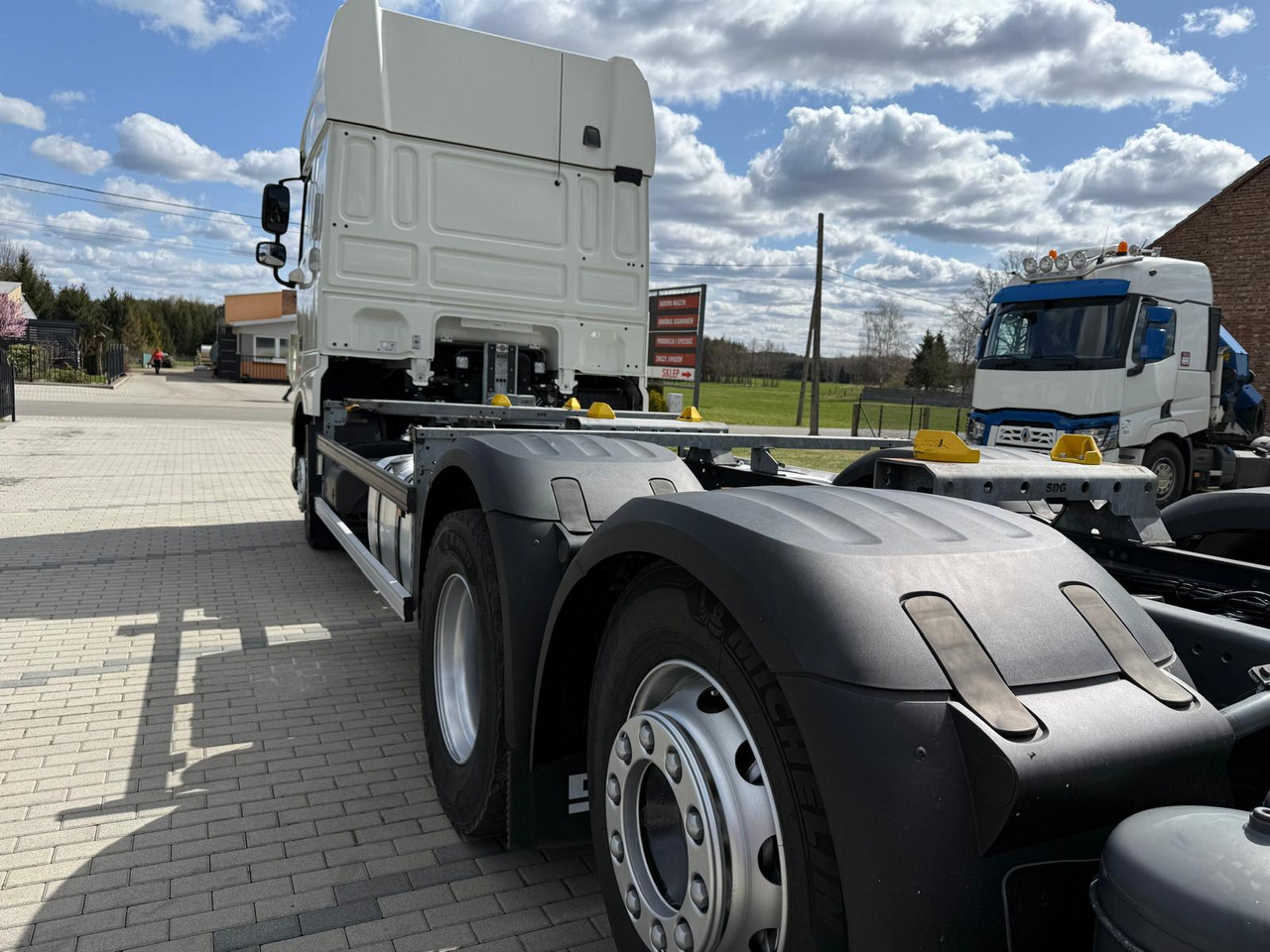 DAF XF 480 - Kamion za prevoz kontejnera/ Kamion sa promenjivim sandukom: slika 3 DAF XF 480 - Kamion za prevoz kontejnera/ Kamion sa promenjivim sandukom: slika 3