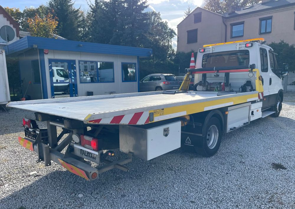 Iveco Daily 70C17 Pomoc drogowa Laweta 2016r - Šlep vozilo: slika 5 Iveco Daily 70C17 Pomoc drogowa Laweta 2016r - Šlep vozilo: slika 5