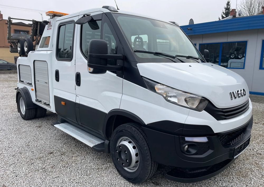 Iveco Daily 70C18 Hi-Matic Pomoc drogowa Holownik 2018r - Šlep vozilo: slika 3 Iveco Daily 70C18 Hi-Matic Pomoc drogowa Holownik 2018r - Šlep vozilo: slika 3
