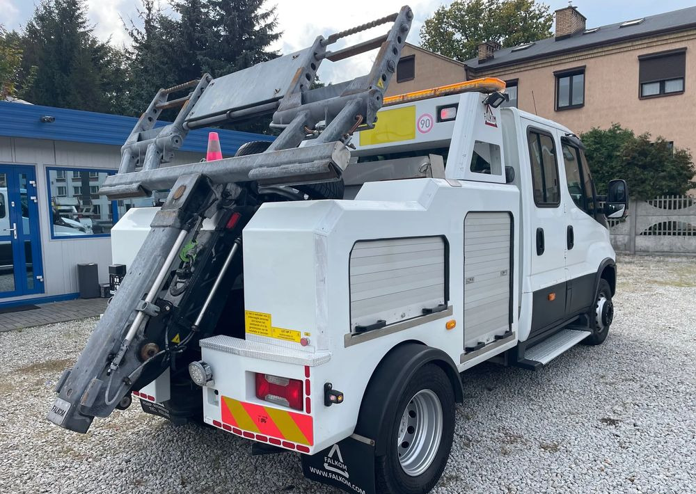 Iveco Daily 70C18 Hi-Matic Pomoc drogowa Holownik 2019r - Šlep vozilo: slika 5 Iveco Daily 70C18 Hi-Matic Pomoc drogowa Holownik 2019r - Šlep vozilo: slika 5