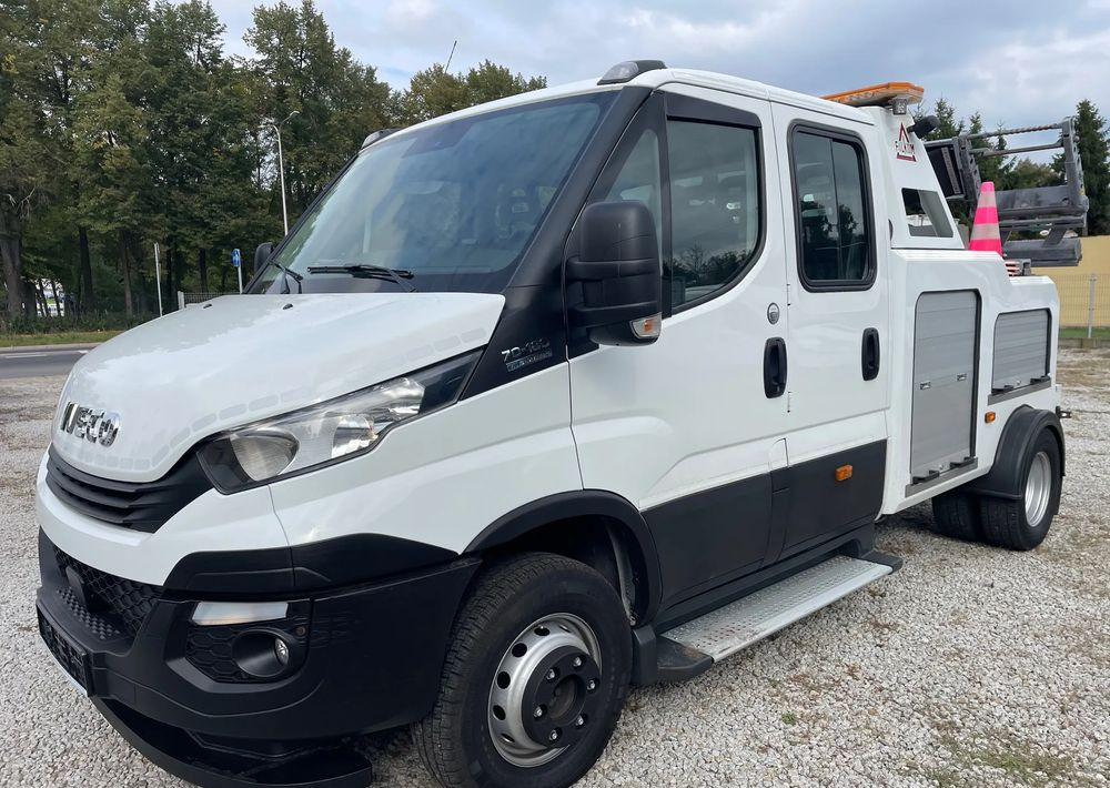 Iveco Daily 70C18 Hi-Matic Pomoc drogowa Holownik 2019r - Šlep vozilo: slika 1 Iveco Daily 70C18 Hi-Matic Pomoc drogowa Holownik 2019r - Šlep vozilo: slika 1