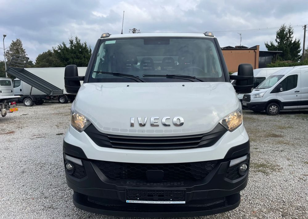 Iveco Daily 70C18 Hi-Matic Pomoc drogowa Holownik 2019r - Šlep vozilo: slika 2 Iveco Daily 70C18 Hi-Matic Pomoc drogowa Holownik 2019r - Šlep vozilo: slika 2
