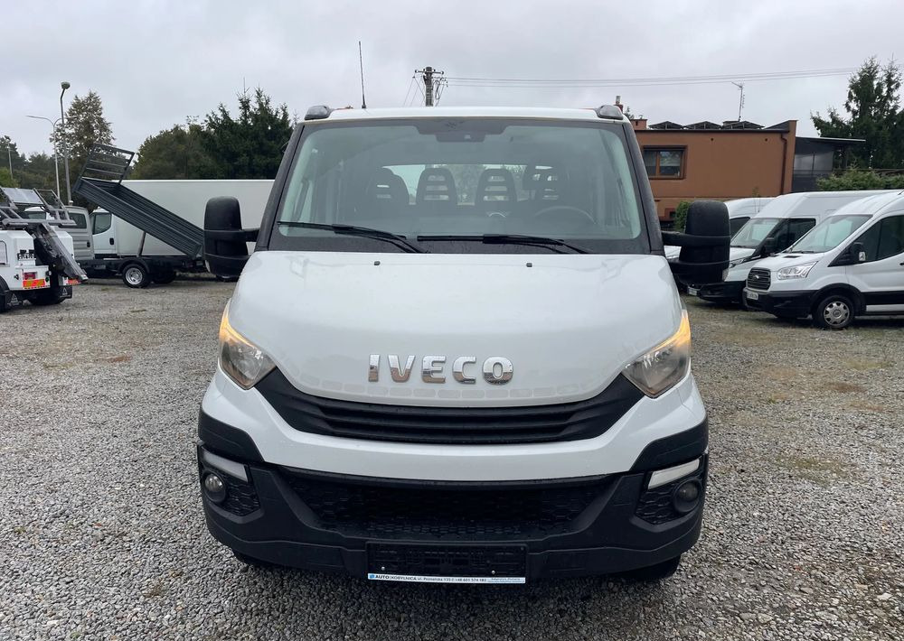 Iveco Daily 70C18 Pomoc drogowa Laweta 2017r - Šlep vozilo: slika 2 Iveco Daily 70C18 Pomoc drogowa Laweta 2017r - Šlep vozilo: slika 2