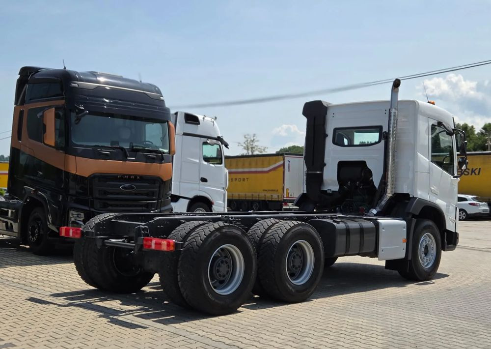 Volvo FMX 6x2 - Kamion sa golom šasijom i zatvorenom kabinom: slika 5 Volvo FMX 6x2 - Kamion sa golom šasijom i zatvorenom kabinom: slika 5