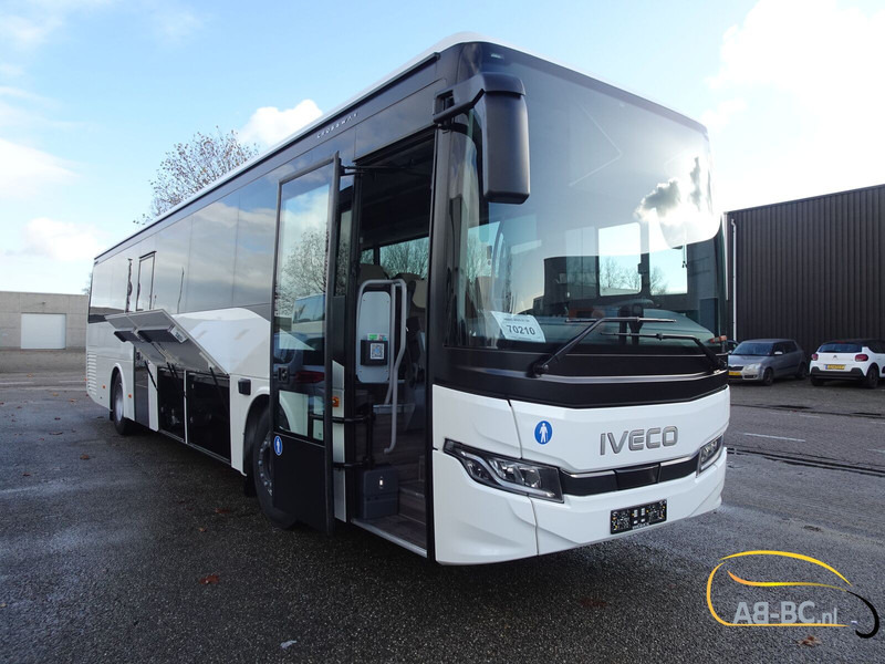 Iveco NEW Crossway 12.10 MTR, 55 Seats, LUXURY INTERIOR - Prigradski autobus: slika 3 Iveco NEW Crossway 12.10 MTR, 55 Seats, LUXURY INTERIOR - Prigradski autobus: slika 3
