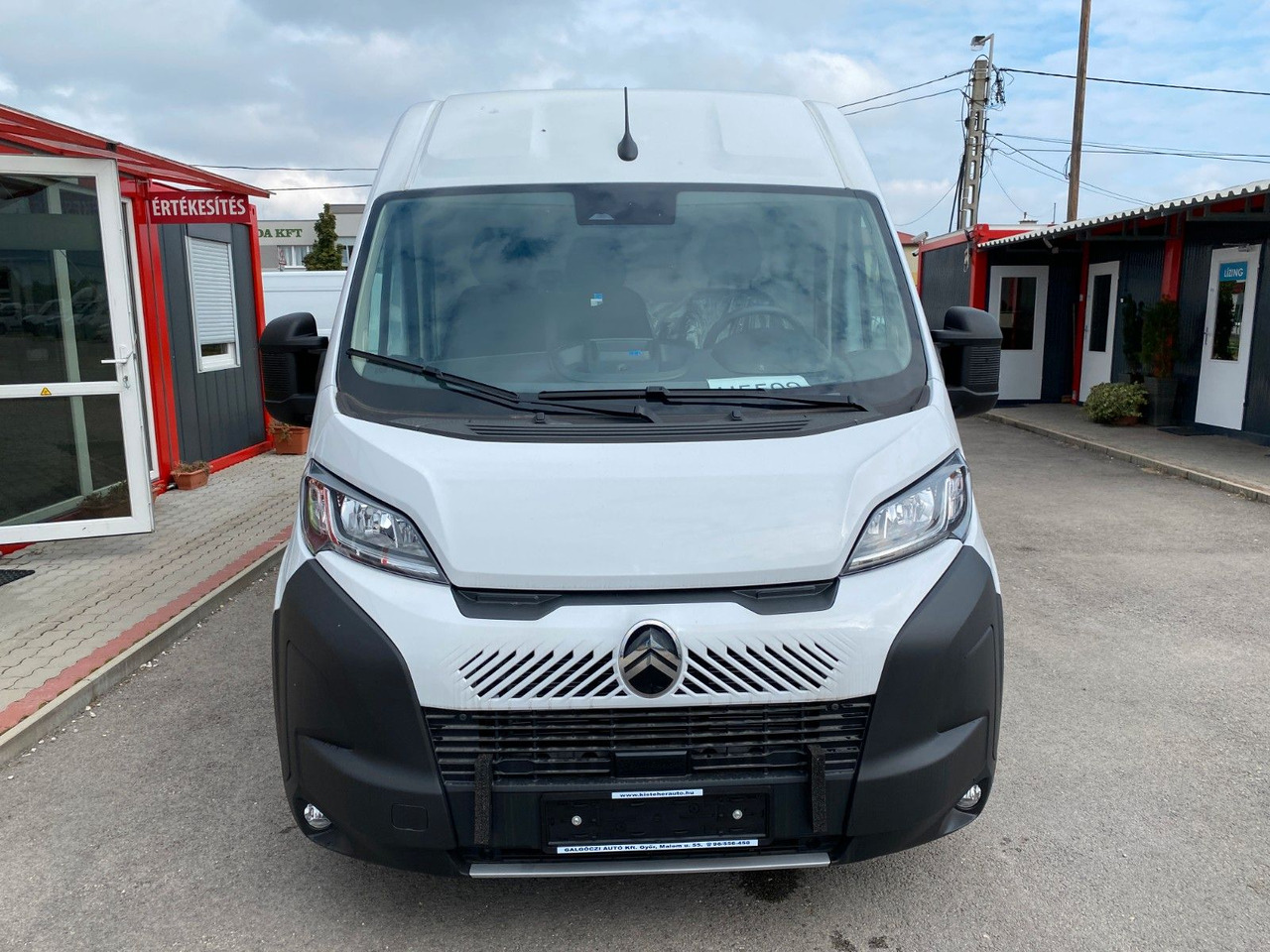 Citroën Jumper Kasten Hochraum 35 L3H2 BlueHDi 140 - Furgon: slika 2 Citroën Jumper Kasten Hochraum 35 L3H2 BlueHDi 140 - Furgon: slika 2