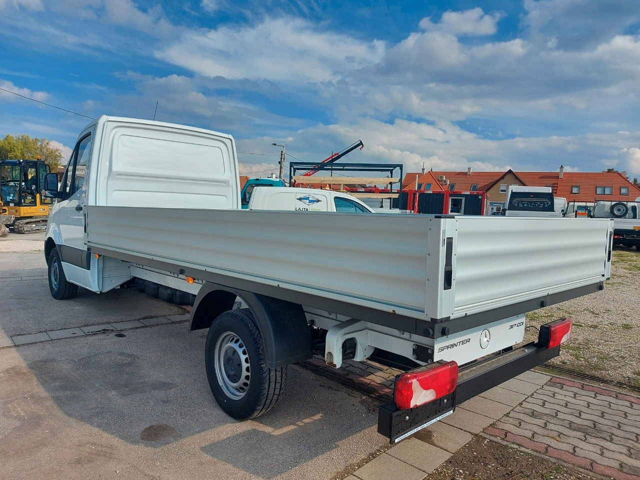 Mercedes-Benz Sprinter 315Pritsche - Dostavno vozilo sa otvorenom sandukom: slika 5 Mercedes-Benz Sprinter 315Pritsche - Dostavno vozilo sa otvorenom sandukom: slika 5