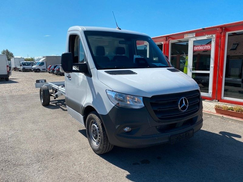 Mercedes-Benz Sprinter 319 Pritsche+Plane 3,5T Anhängelast - Dostavno vozilo sa ceradom: slika 3 Mercedes-Benz Sprinter 319 Pritsche+Plane 3,5T Anhängelast - Dostavno vozilo sa ceradom: slika 3