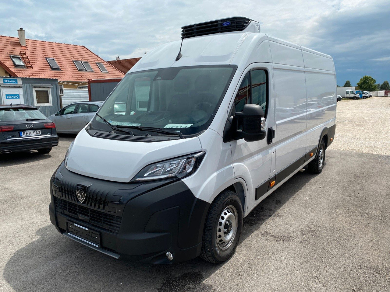 Peugeot Boxer Kasten Hochraum 435 L4H2 BlueHDi 140 Peugeot Boxer Kühlkasten 435 L4H2 BlueHDi 140 - Furgon: slika 1 Peugeot Boxer Kasten Hochraum 435 L4H2 BlueHDi 140 Peugeot Boxer Kühlkasten 435 L4H2 BlueHDi 140 - Furgon: slika 1