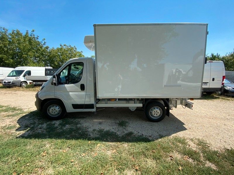 Peugeot Boxer L2 Heavy Kühlkoffer Peugeot Boxer L2 Heavy Kühlkoffer - Dostavno vozilo hladnjača: slika 2 Peugeot Boxer L2 Heavy Kühlkoffer Peugeot Boxer L2 Heavy Kühlkoffer - Dostavno vozilo hladnjača: slika 2
