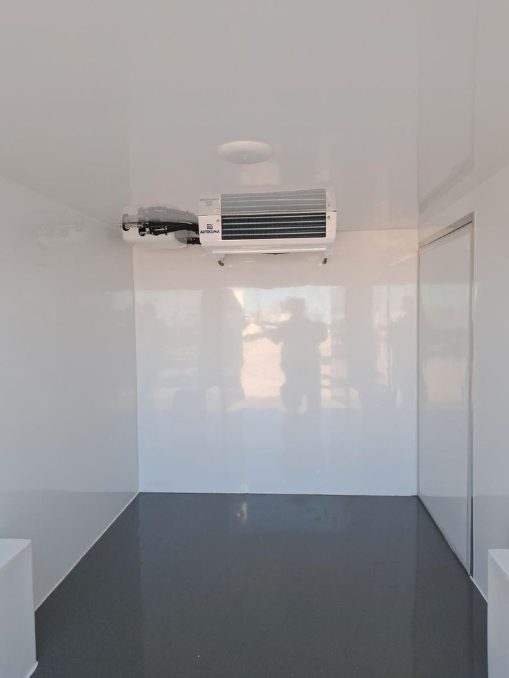 Peugeot Boxer - Dostavno vozilo hladnjača: slika 4 Peugeot Boxer - Dostavno vozilo hladnjača: slika 4