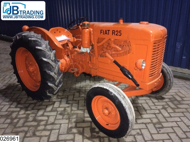 Fiat R25 2WD - Traktor: slika 1 Fiat R25 2WD - Traktor: slika 1