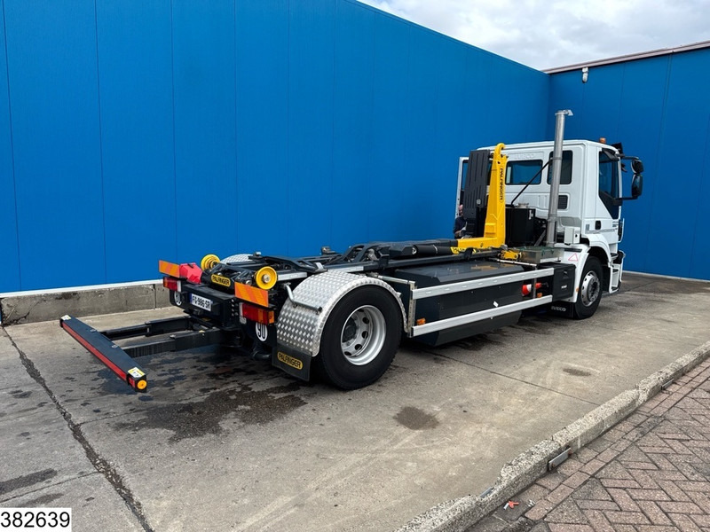 Iveco Stralis 330 CNG Unused, EURO 6, Retarder, Palfinger - Kamion sa hidrauličnom kukom: slika 2 Iveco Stralis 330 CNG Unused, EURO 6, Retarder, Palfinger - Kamion sa hidrauličnom kukom: slika 2