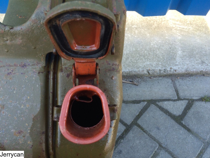 Jerrycan Jerry can 20 Liter, P 5 st 50 euro - Rezervoar za gorivo: slika 4 Jerrycan Jerry can 20 Liter, P 5 st 50 euro - Rezervoar za gorivo: slika 4