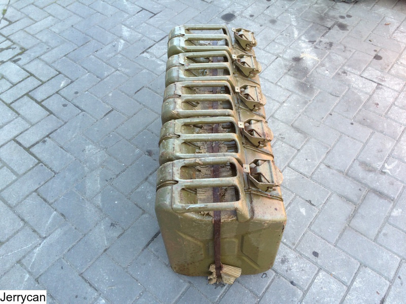 Jerrycan Jerry can 20 Liter, P 5 st 50 euro - Rezervoar za gorivo: slika 2 Jerrycan Jerry can 20 Liter, P 5 st 50 euro - Rezervoar za gorivo: slika 2