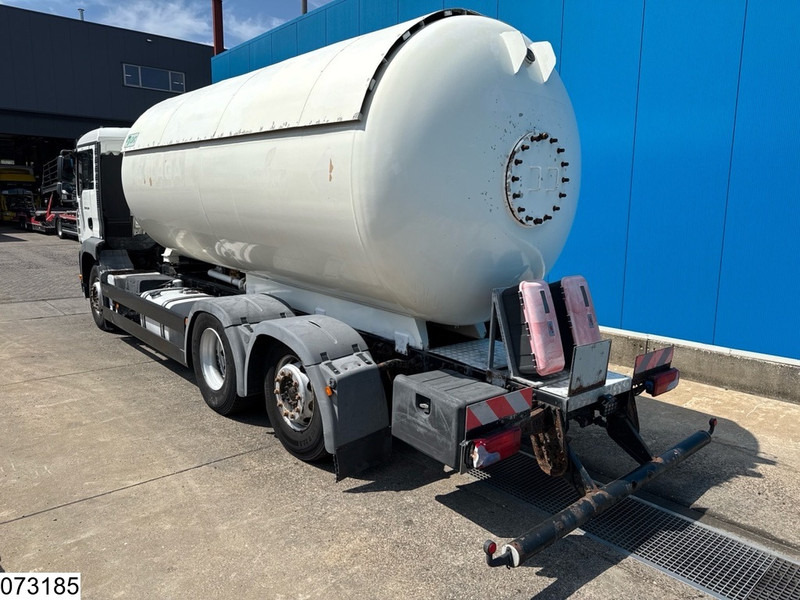 MAN TGA 26 310 6X2, 22070 Liter, PTO - Kamion cisterna: slika 4 MAN TGA 26 310 6X2, 22070 Liter, PTO - Kamion cisterna: slika 4