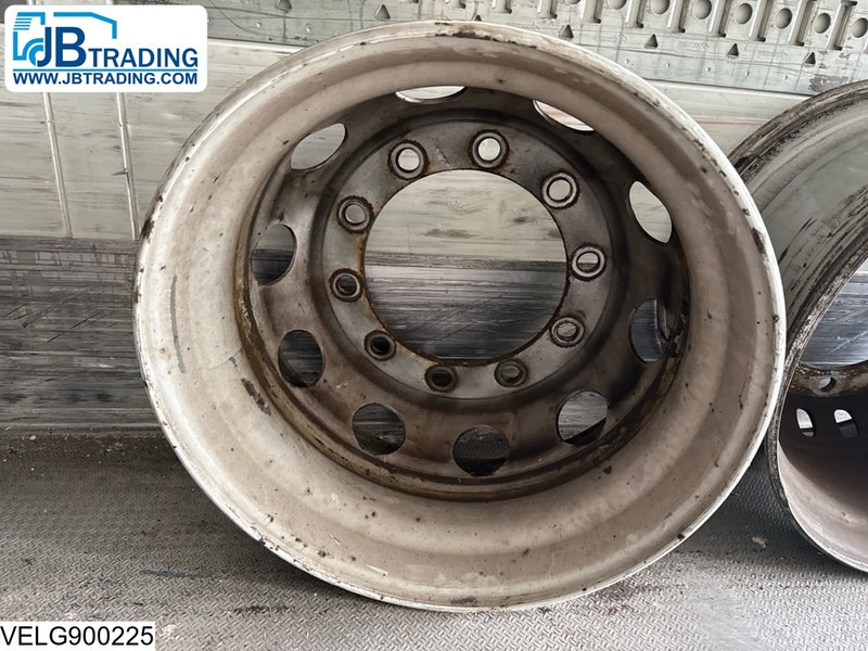 Onbekend 9.00 x 22.5 - Guma: slika 1 Onbekend 9.00 x 22.5 - Guma: slika 1