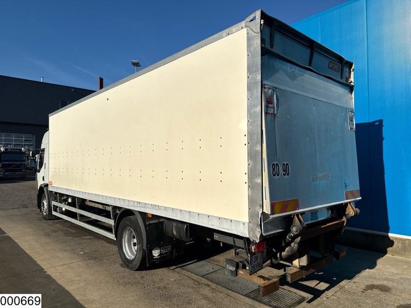 Renault D 19 320 EURO 6, Palfinger - Kamion sa zatvorenim sandukom: slika 4 Renault D 19 320 EURO 6, Palfinger - Kamion sa zatvorenim sandukom: slika 4