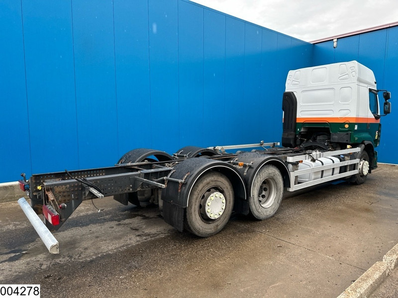 Renault Premium 370 Dxi 6x2, EURO 5 - Kamion sa golom šasijom i zatvorenom kabinom: slika 2 Renault Premium 370 Dxi 6x2, EURO 5 - Kamion sa golom šasijom i zatvorenom kabinom: slika 2