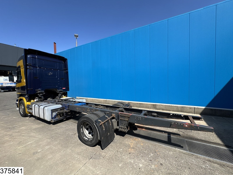 Scania R 410 EURO 6, PTO - Kamion sa golom šasijom i zatvorenom kabinom: slika 4 Scania R 410 EURO 6, PTO - Kamion sa golom šasijom i zatvorenom kabinom: slika 4