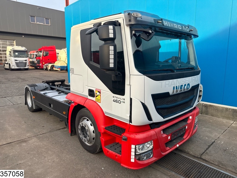 Iveco Stralis 460 EURO 6, Lohr, Retarder, PTO, Standairco - Tegljač: slika 3 Iveco Stralis 460 EURO 6, Lohr, Retarder, PTO, Standairco - Tegljač: slika 3