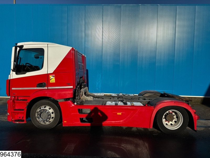 Tegljač Mercedes-Benz Actros 1843 EURO 6, Hydrauliek, Retarder, LOHR: slika 12 Tegljač Mercedes-Benz Actros 1843 EURO 6, Hydrauliek, Retarder, LOHR: slika 12