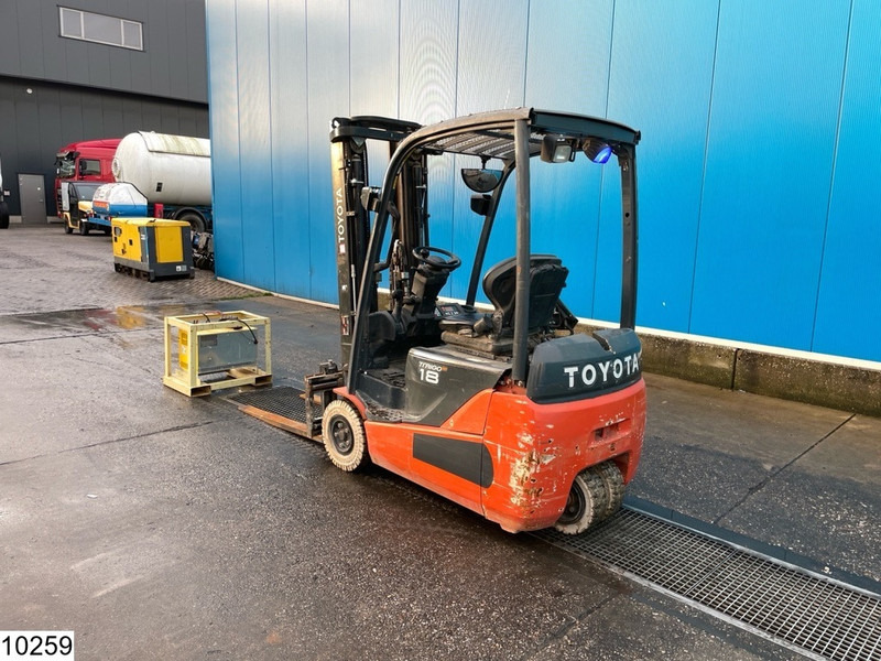 Toyota 8FBEKT18 1800KG, 4.7M, 6492h, charger - Električni viljuškar: slika 4 Toyota 8FBEKT18 1800KG, 4.7M, 6492h, charger - Električni viljuškar: slika 4