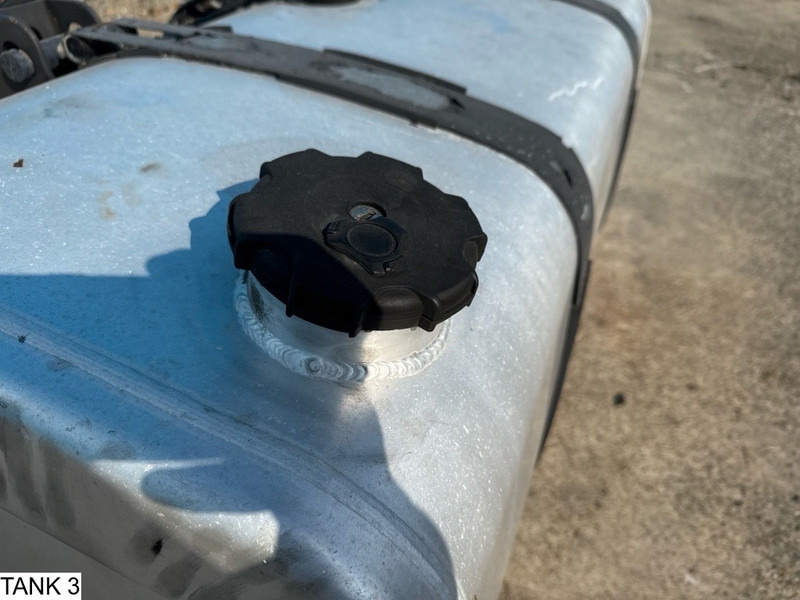Universeel Brandstoftank - Rezervoar za gorivo za Kamion: slika 3 Universeel Brandstoftank - Rezervoar za gorivo za Kamion: slika 3