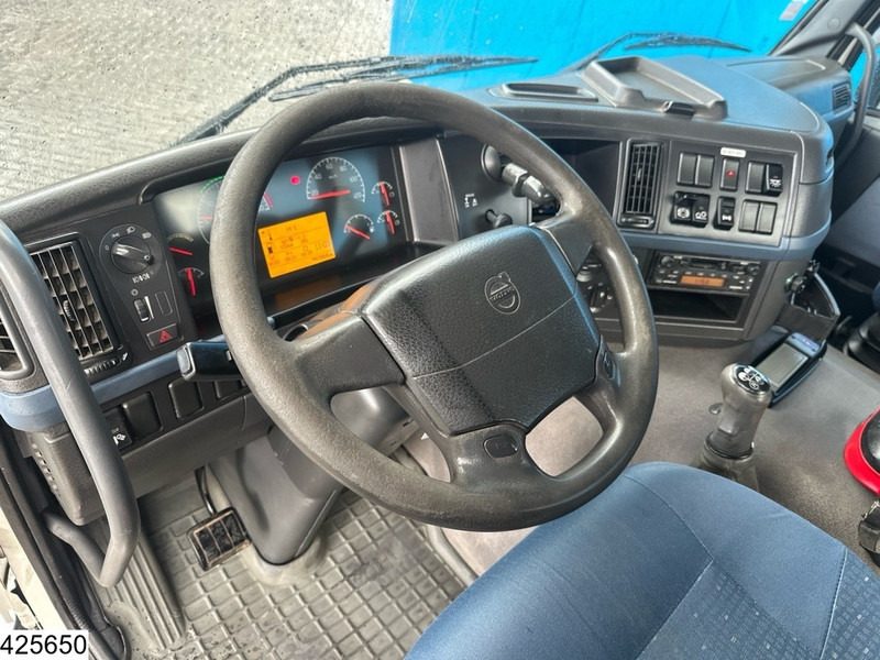 Volvo FM 300 6 X 2, Manual, Steel suspension, Palfinger - Kamion sa tovarnim sandukom, Kamion sa dizalicom: slika 5 Volvo FM 300 6 X 2, Manual, Steel suspension, Palfinger - Kamion sa tovarnim sandukom, Kamion sa dizalicom: slika 5