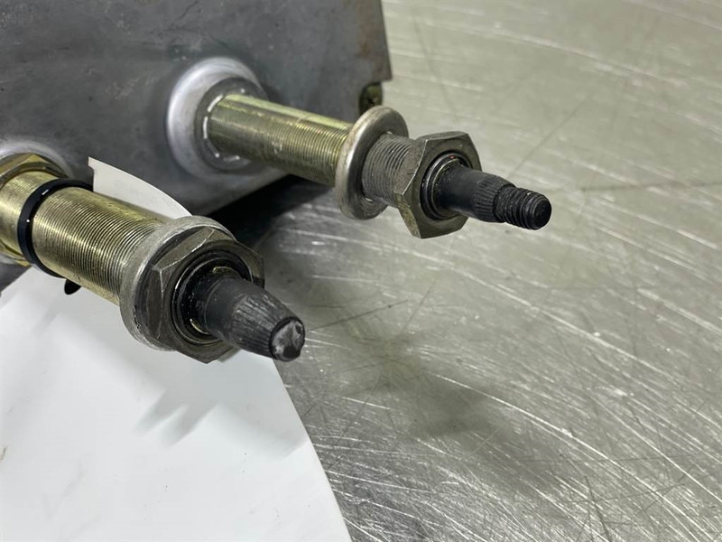 Ahlmann AZ14-4184960G-Wiper motor/Wischermotor - Električni sistem za Građevinska mašina: slika 5 Ahlmann AZ14-4184960G-Wiper motor/Wischermotor - Električni sistem za Građevinska mašina: slika 5