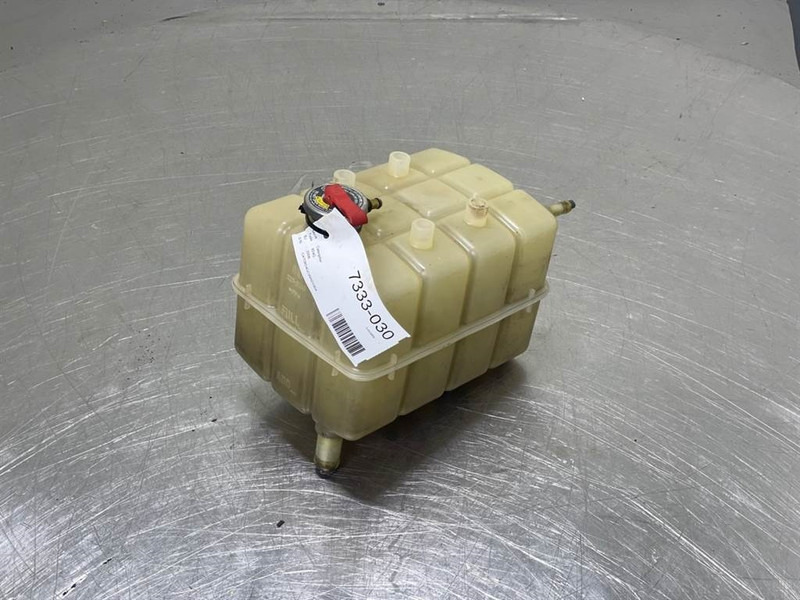 Cat 924G-227-0103-Expansion tank/Ausgleichsbehälter - Motor za Građevinska mašina: slika 1 Cat 924G-227-0103-Expansion tank/Ausgleichsbehälter - Motor za Građevinska mašina: slika 1