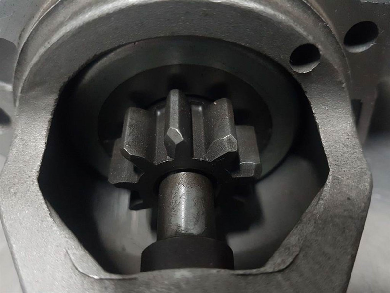 Deutz BF6M1013-12V 9T 2,3KW-Starter/Anlasser/Startmotor - Motor za Građevinska mašina: slika 4 Deutz BF6M1013-12V 9T 2,3KW-Starter/Anlasser/Startmotor - Motor za Građevinska mašina: slika 4