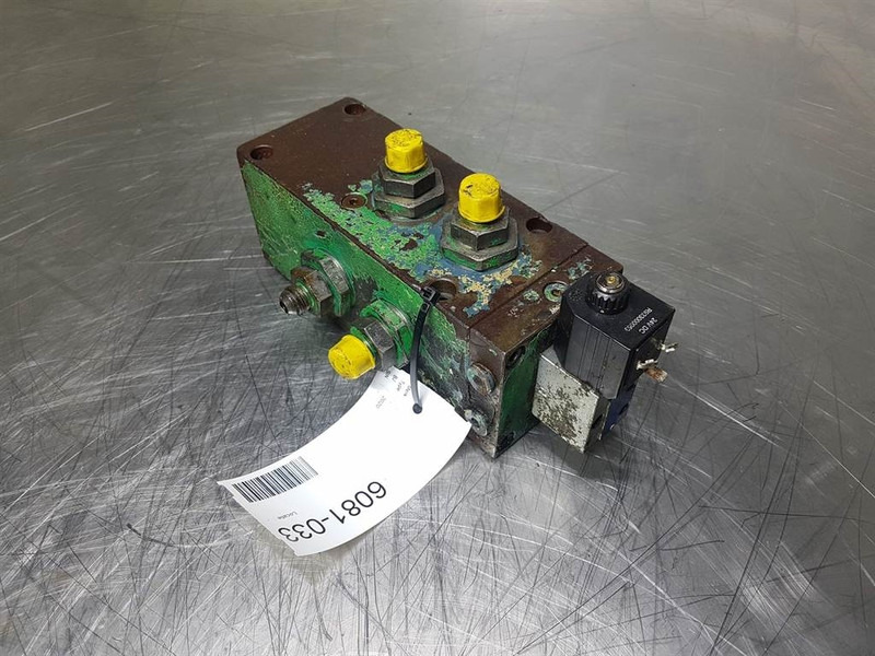 Hitachi W 110 A - Valve/Ventile/Ventiel - Hidraulika: slika 1 Hitachi W 110 A - Valve/Ventile/Ventiel - Hidraulika: slika 1