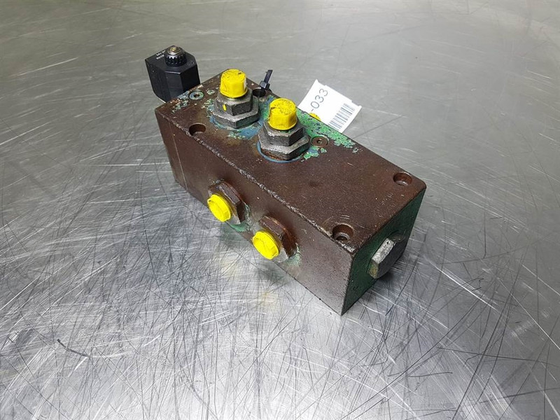 Hitachi W 110 A - Valve/Ventile/Ventiel - Hidraulika: slika 2 Hitachi W 110 A - Valve/Ventile/Ventiel - Hidraulika: slika 2